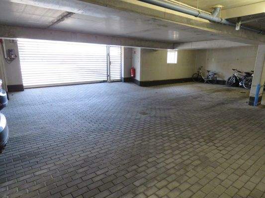 63 gepflasterte Tiefgarage (Benutzerdefiniert).jpg