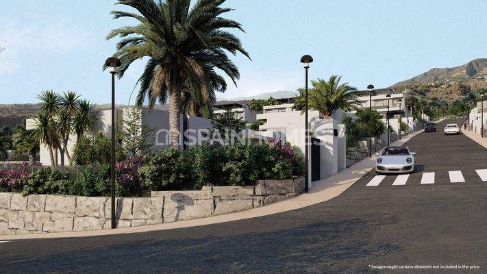 Detached Houses with Garden and Customizable Design in Mijas