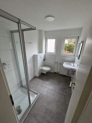 Tageslichtbad mit Dusche.jpg