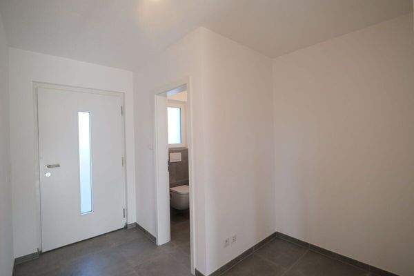 Die großzügige Garderobe