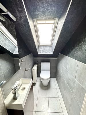 Wohnung DG WC-Ansicht