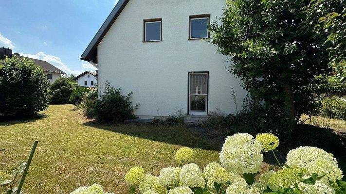 Gartenfläche am Haus