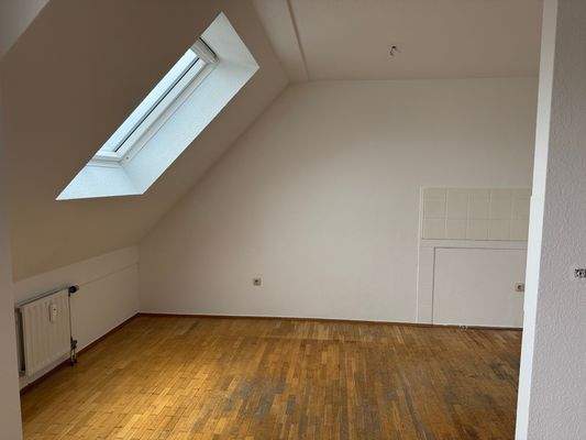 Helles Dachgeschosszimmer