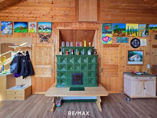 zentraler Kachelofen