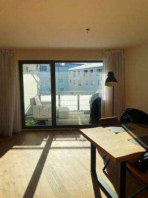 Blick Richtung Balkon (Einrichtungsbeispiel).JPG