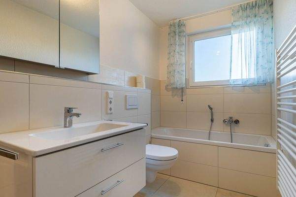 Badezimmer Ansicht 1