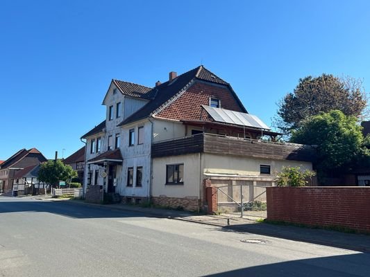 Seitenansicht mit Terrasse