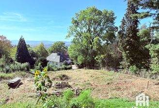 Grundstück mit Ausblick