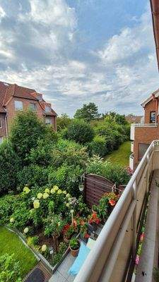 Gartenblick vom Balkon 