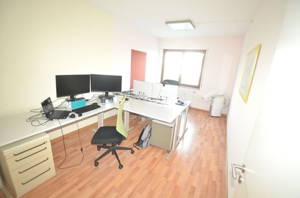 Büro 2