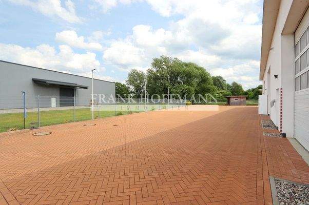 M2041-02 Objektansicht Nebengebäude