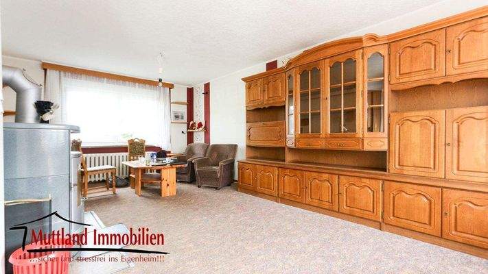 Wohnzimmer mit Kamin