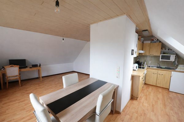 Wohn - und Esszimmer