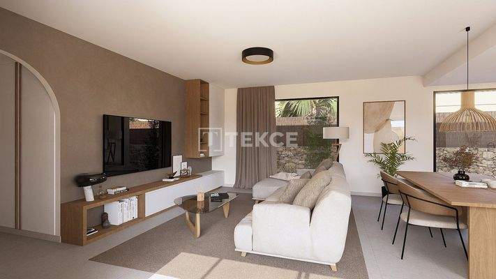 Stylish Villas with Private Pools in a Prime Resort in Murcia