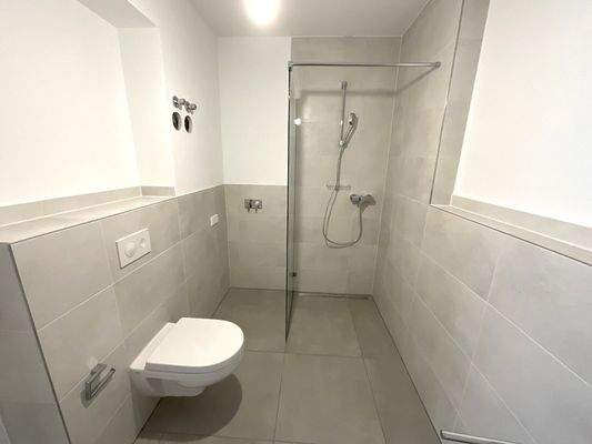 Bad mit Dusche