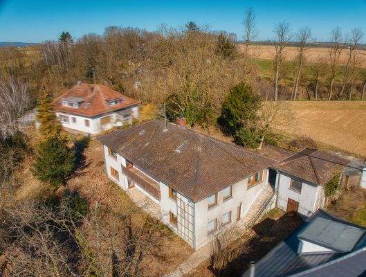 Immobilie mit Garagenhaus