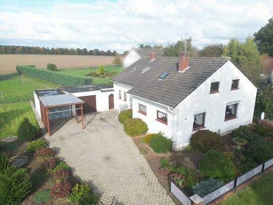 Wohnhaus in ruhiger Lage 