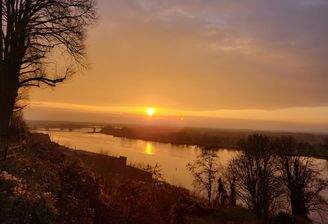 Elbblick mit Sonnenaufgang