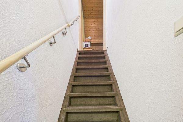 Treppe ins 2. OG