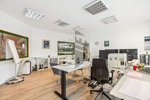 Produktionshalle - Fensterbau