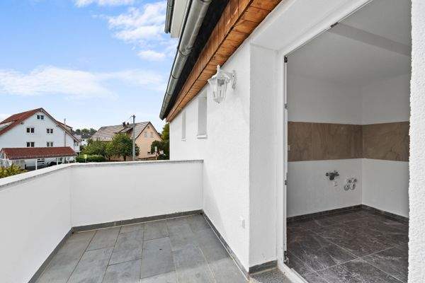 1. OG (rechts) | Balkon (1)