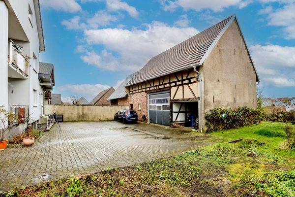 Front & Seitenansicht