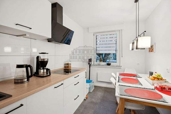 Küche inkl. Essbereich