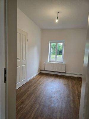 EG RE 2 Zimmer 450,00€ KM