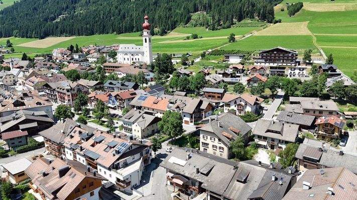 Niederdorf_Genehmigtes Projekt_7 freie Wohnungen_Konventionelle_Visionen_Umsetzungsmöglichkeiten_Rauminhalt