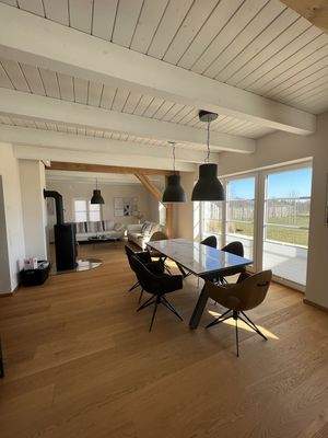 offener Wohn- und Essbereich