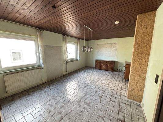 Das Wohnzimmer im Erdgeschoss Ansicht 1