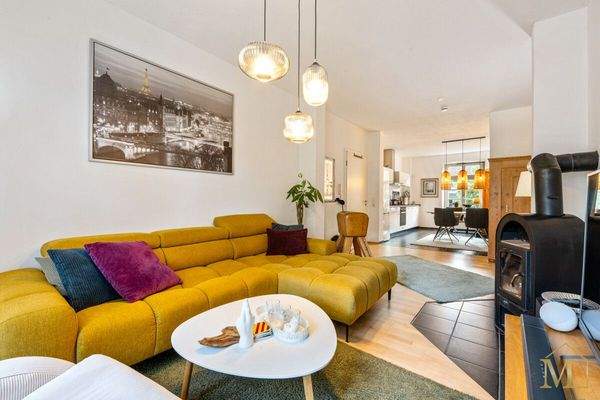 Wohnzimmer mit Kamin