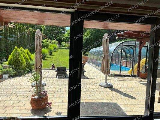 Blick auf die Terrasse