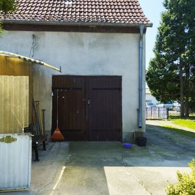 Garage im Wohngebäude