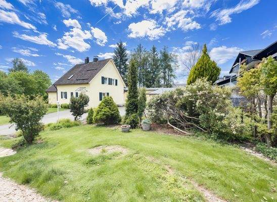 Garten - (KI generiert)