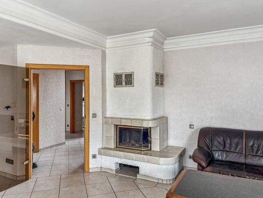 Wohnzimmer mit Kamin