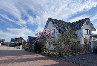 Hausansicht von der Straße