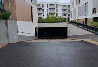 Tiefgaragenplätze zu verkaufen