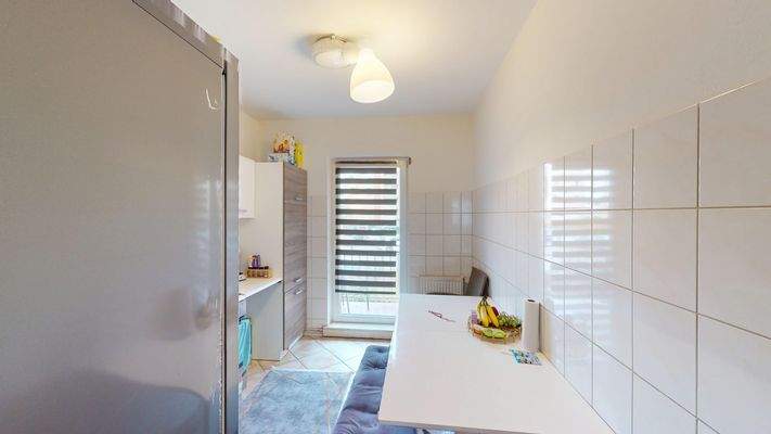 Küche mit Balkonzugang / Einheit EG