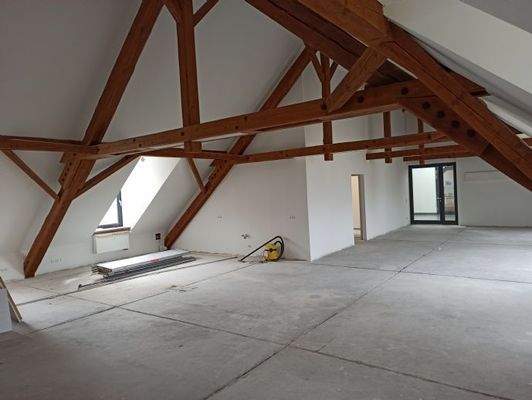 Blick Richtung Eingang Süd + Toiletten