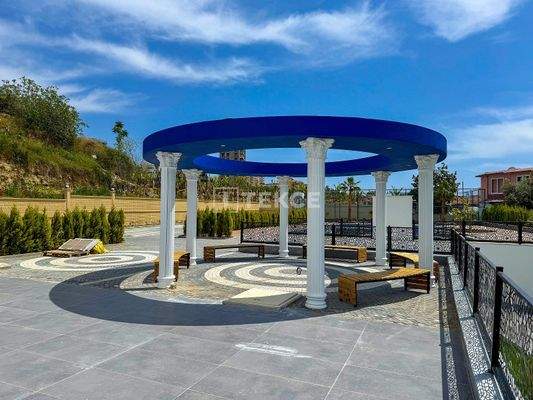 Sea- and Mountain-View Apartments in a Central Location in Alanya