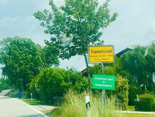 Dorfschild.jpg