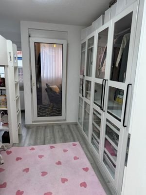 Kinderzimmer 2 Bild 2.jpg