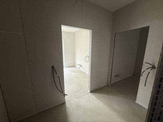 20250902_094848609_iOS