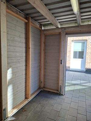 Abstellbereich hinter dem Carport