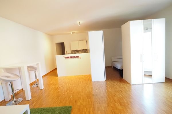 Wohnen-Essen-Arbeiten 