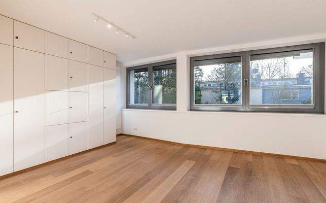 Großes Schlafzimmer