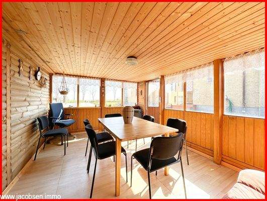 Gartenlaube von innen 2