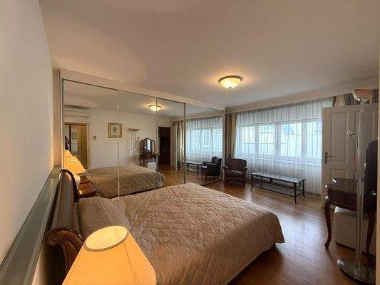 Masterbed mit en Suite Bad / klimatisiert