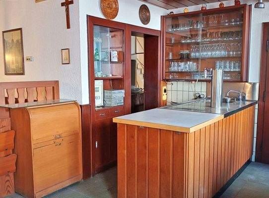 Haus 11-13 - Theke in der Gaststätte